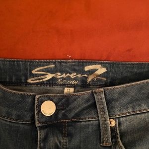 Seven 7 Jean’s